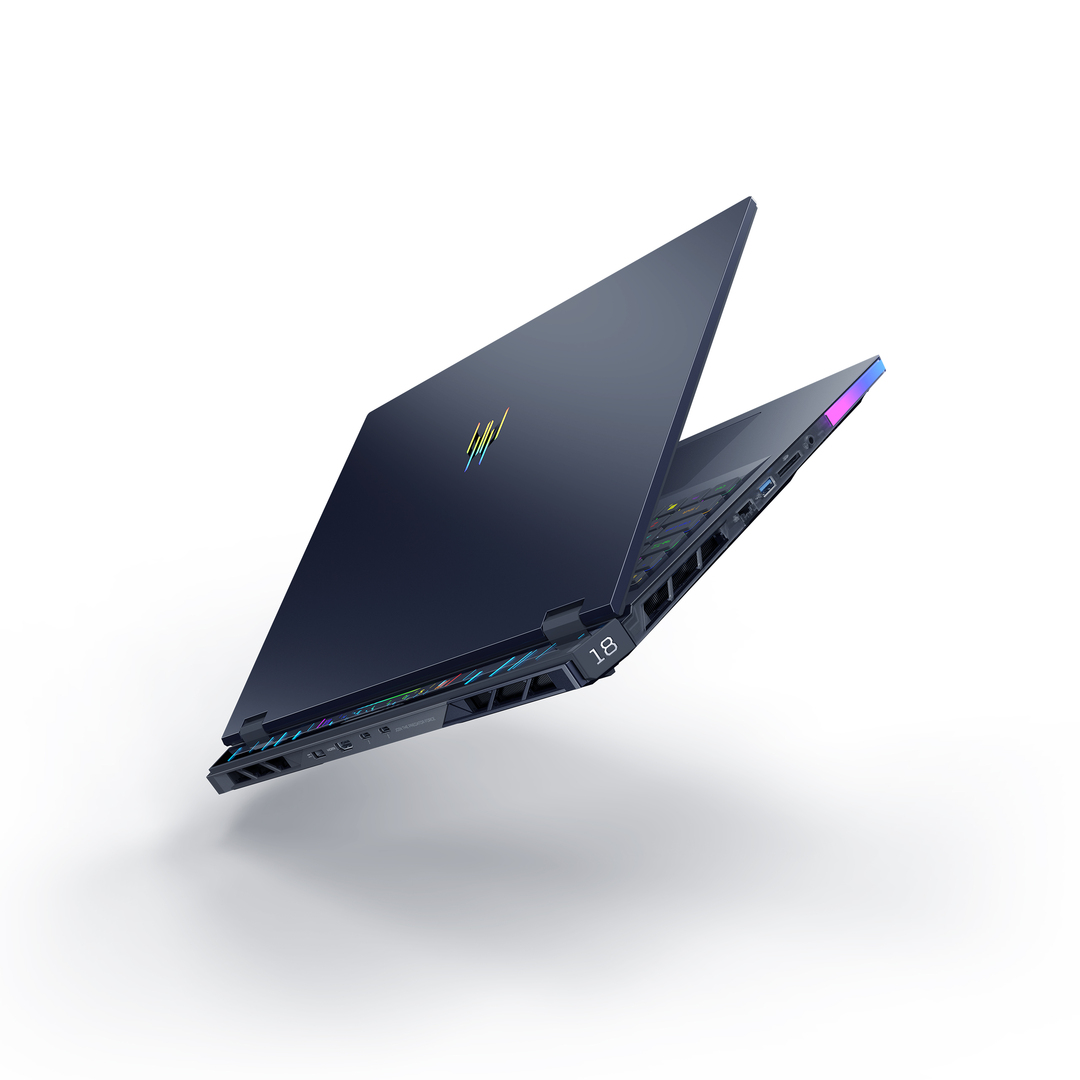 Acer Predator Helios Neo 18 AI PH18-73-94FE nuotrauka