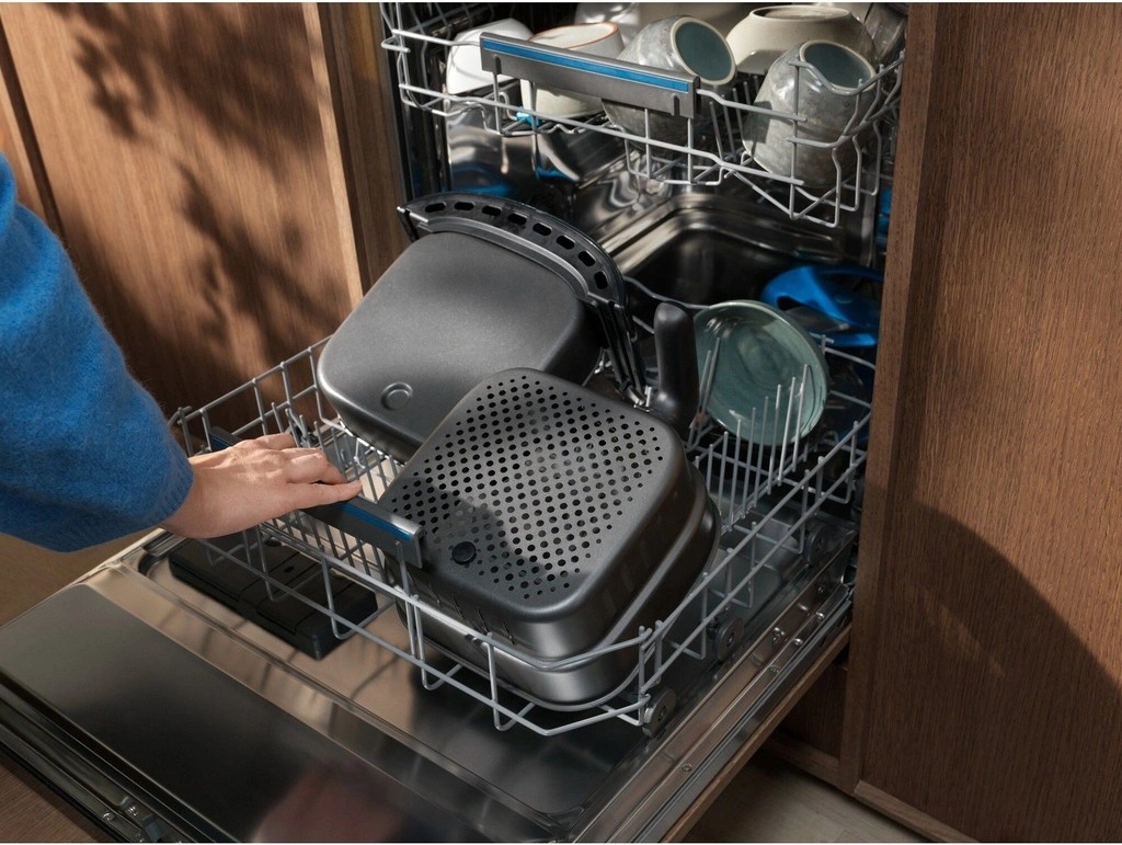 Karšto oro gruzdintuvė Electrolux 600 EAF3B nuotrauka
