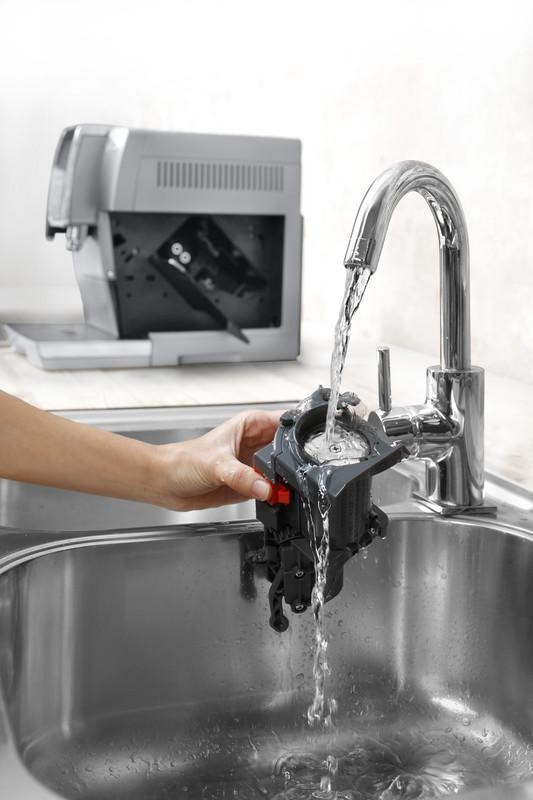 Kavos aparatas DeLonghi ECAM 370.95.S nuotrauka