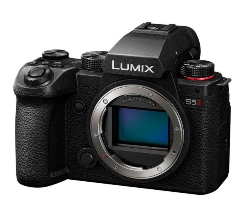 Fotoaparatas Panasonic Lumix S5 II nuotrauka